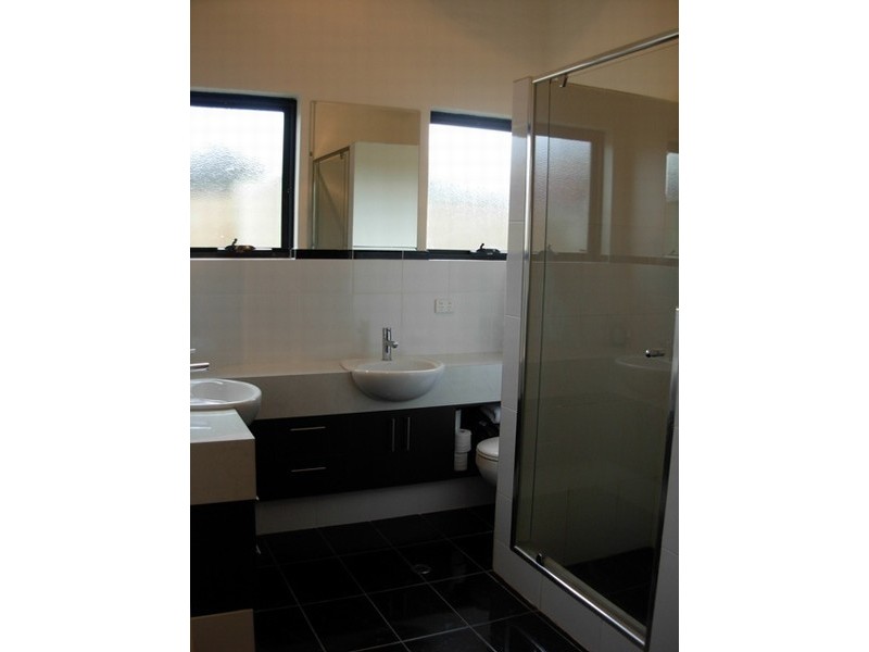 2C Challenger Place, Melville WA 6156