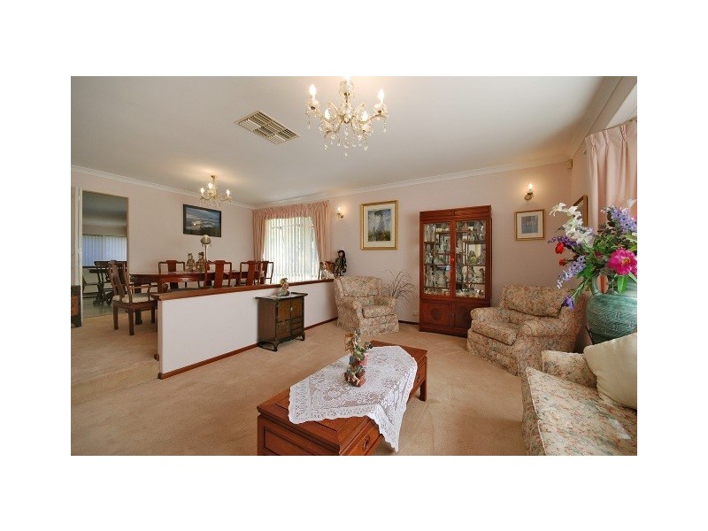 37 Stephenson Gardens, Winthrop WA 6150