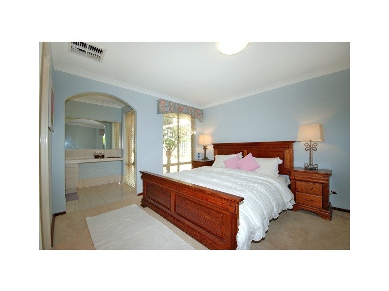 5 Cooper Ridge, Winthrop WA 6150