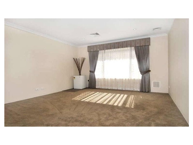 5 Alondro Way, Meadow Springs WA 6210