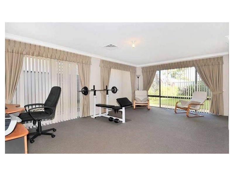 5 Alondro Way, Meadow Springs WA 6210