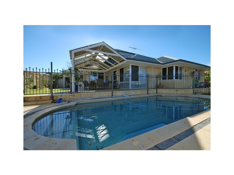 14 Laguna Green, Jandakot WA 6164