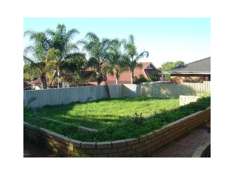 61 South Street, Kardinya WA 6163