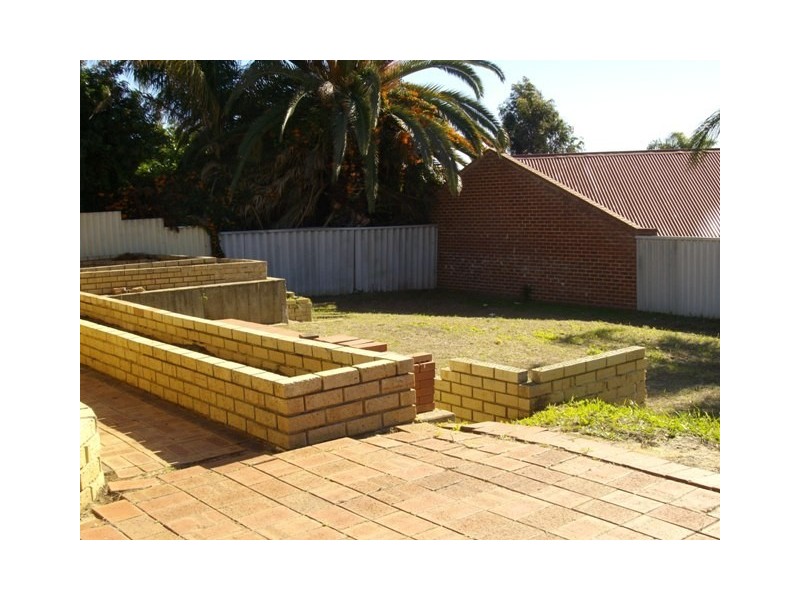 61 South Street, Kardinya WA 6163