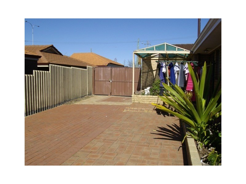 61 South Street, Kardinya WA 6163