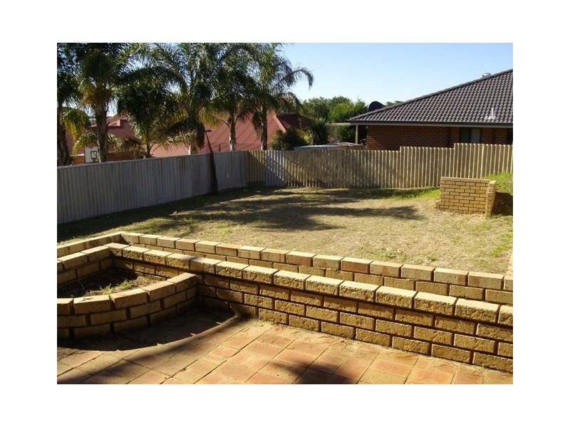61 South Street, Kardinya WA 6163