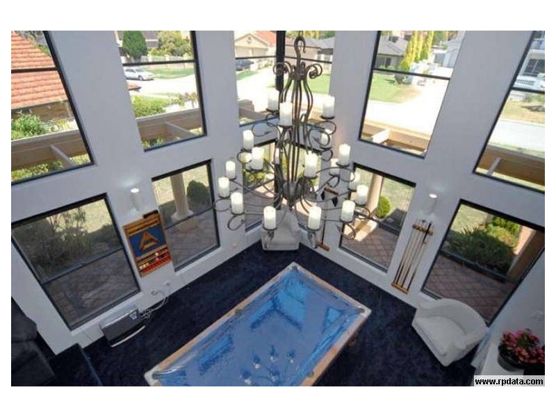 27 Allen-Williams Parade, Winthrop WA 6150