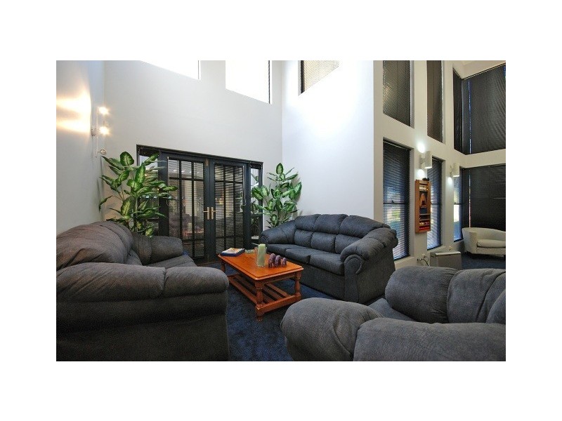 27 Allen-Williams Parade, Winthrop WA 6150