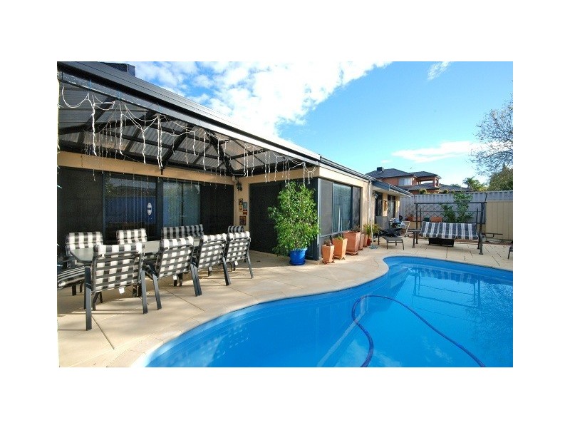 27 Allen-Williams Parade, Winthrop WA 6150