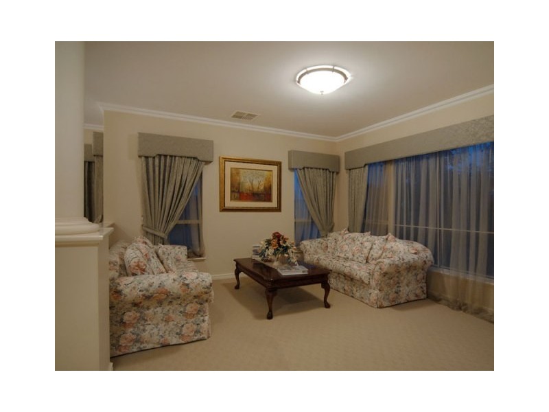 23 Allen-Williams Parade, Winthrop WA 6150