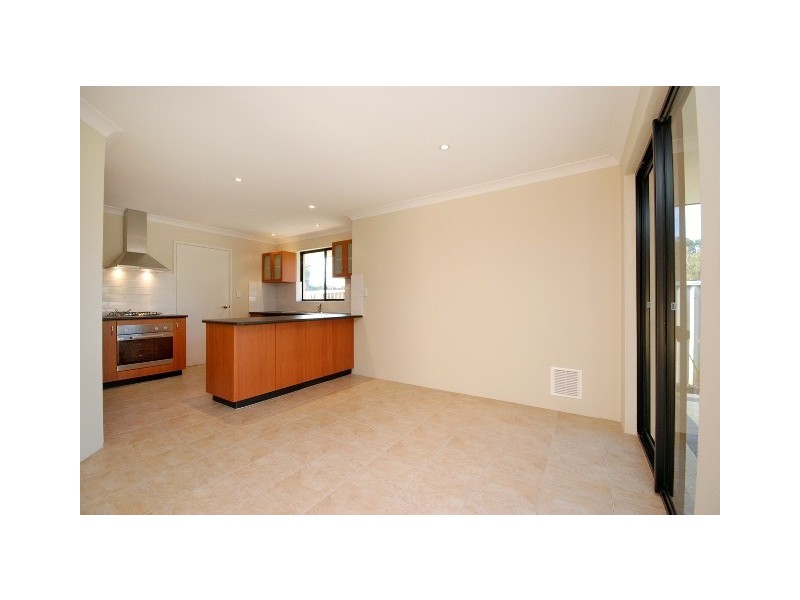 65B Alderley Square, Wilson WA 6107