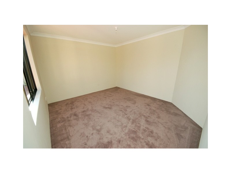 65B Alderley Square, Wilson WA 6107