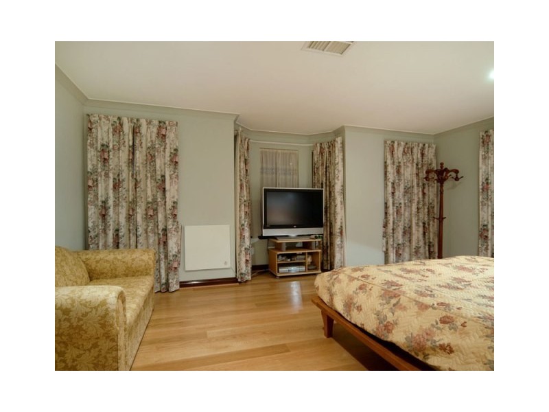 14 Edmiston Way, Winthrop WA 6150