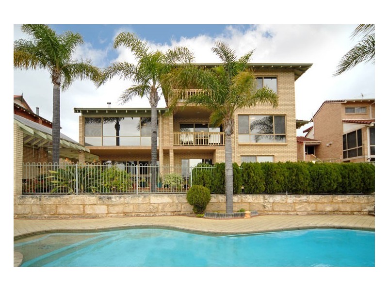 39 Whitfeld Terrace, Winthrop WA 6150