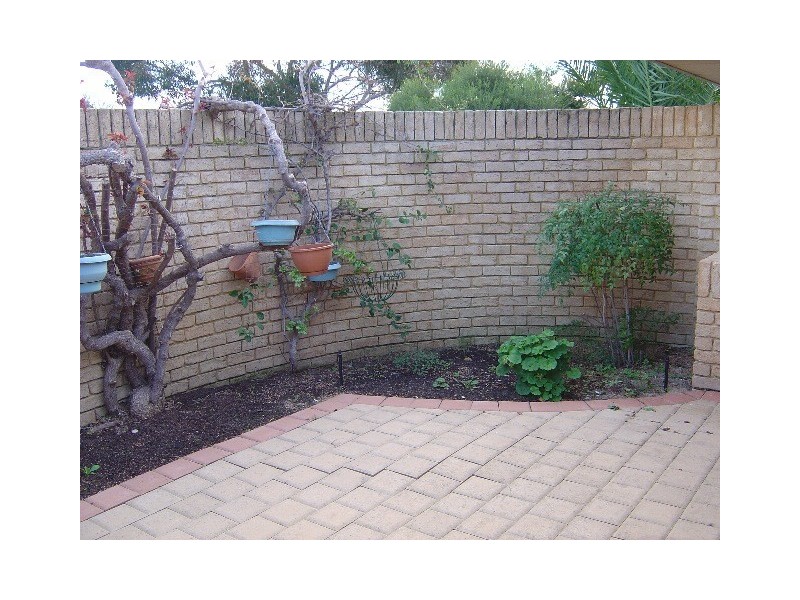 7 Kirwan Way, Winthrop WA 6150