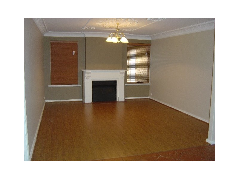 7 Kirwan Way, Winthrop WA 6150