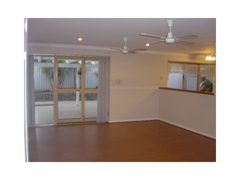 7 Kirwan Way, Winthrop WA 6150