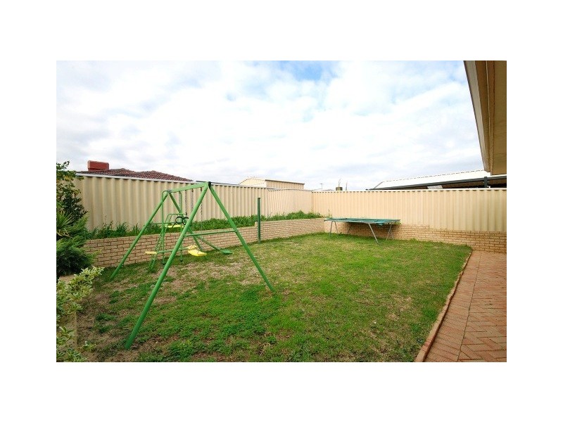 20 Motril Avenue, Coogee WA 6166