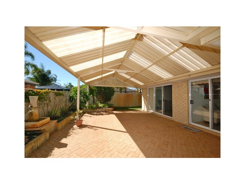 17 Thurloe Way, Canning Vale WA 6155