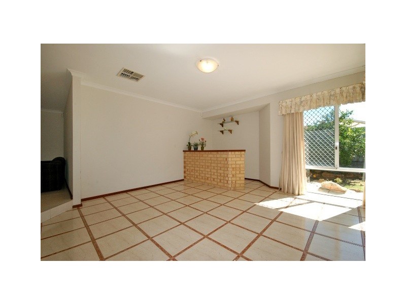 11 Henn Close, Winthrop WA 6150