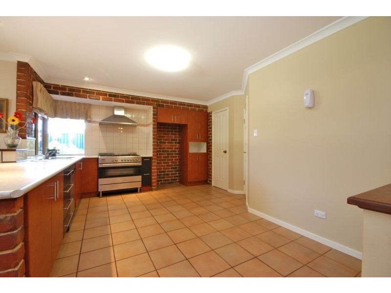 10 Waite Court, Parkwood WA 6147