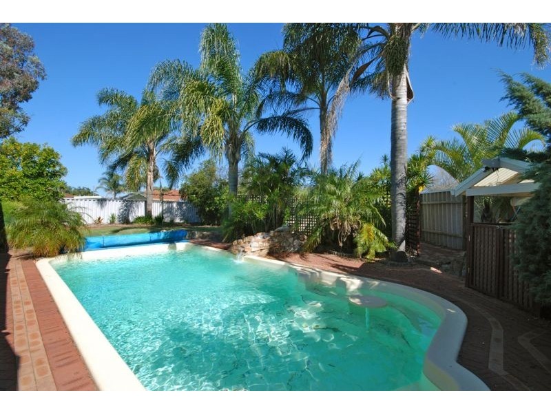 10 Waite Court, Parkwood WA 6147