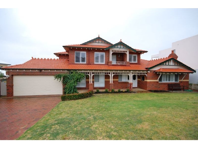 29 Whitfeld Terrace, Winthrop WA 6150