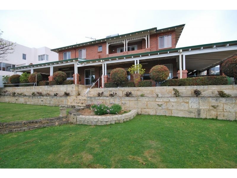 29 Whitfeld Terrace, Winthrop WA 6150