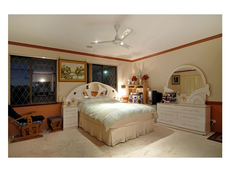 48 Kingsmill Gardens, Winthrop WA 6150