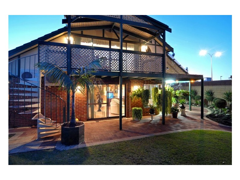 48 Kingsmill Gardens, Winthrop WA 6150