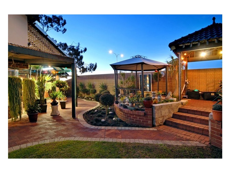 48 Kingsmill Gardens, Winthrop WA 6150