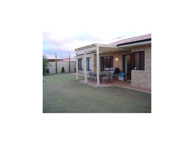7 Thurloe Way, Canning Vale WA 6155