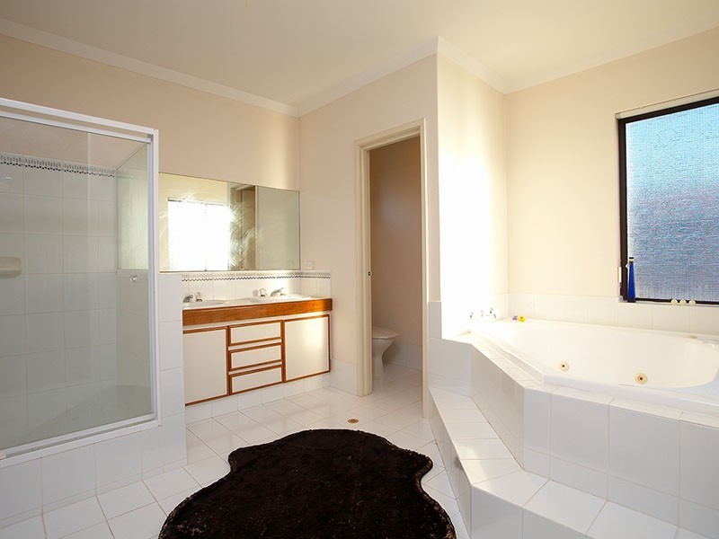 12 Gamblen Way, Winthrop WA 6150