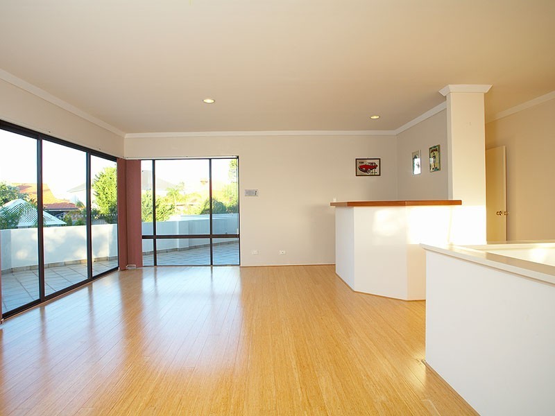 12 Gamblen Way, Winthrop WA 6150