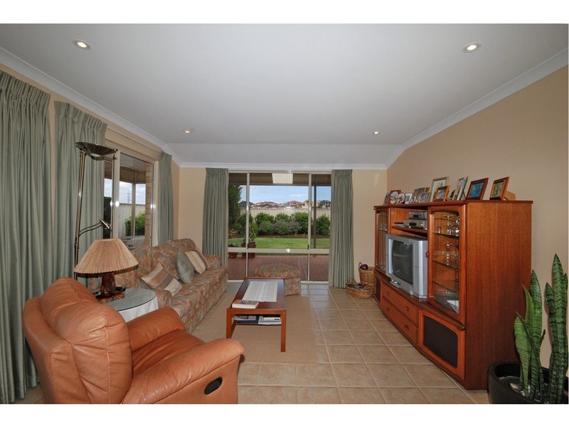 3 Cedron Rise, Coogee WA 6166