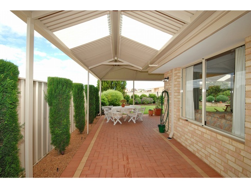 3 Cedron Rise, Coogee WA 6166
