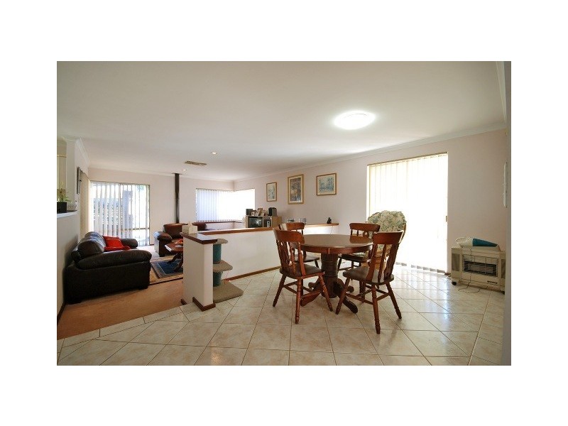 37 Stephenson Gardens, Winthrop WA 6150