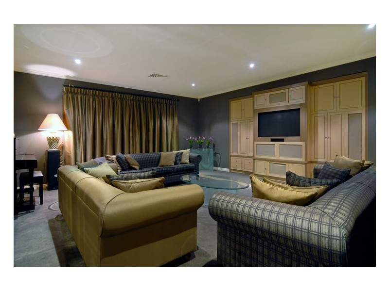 20 Rossiter Way, Winthrop WA 6150