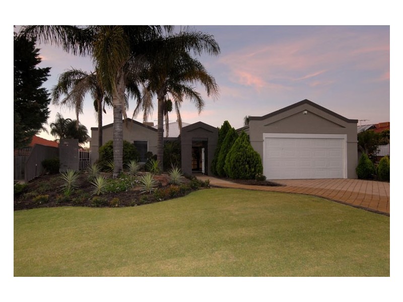 4 Fernie Gardens, Winthrop WA 6150