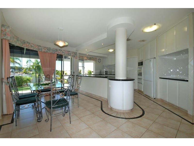 18 James Road, Kardinya WA 6163