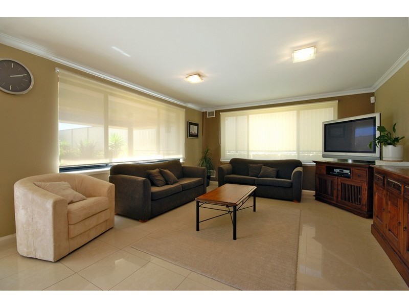 34 Sinagra Way, Yangebup WA 6164