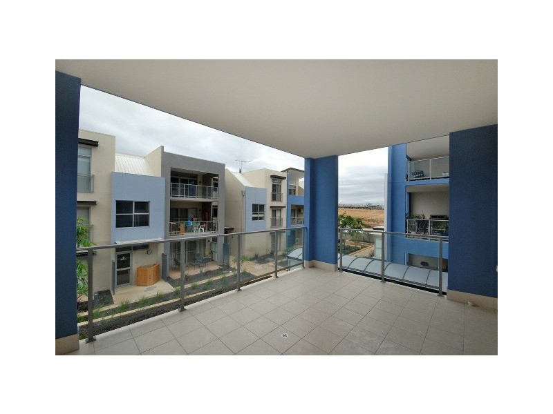 38/6 IBERA WAY, Success WA 6164