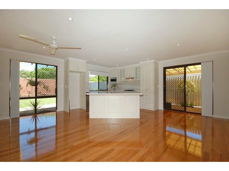 3/832 Cnr Canning Hwy & Glenelg St, Applecross WA 6153