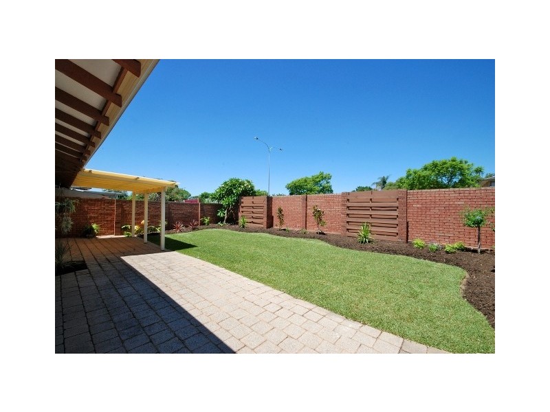 3/832 Cnr Canning Hwy & Glenelg St, Applecross WA 6153