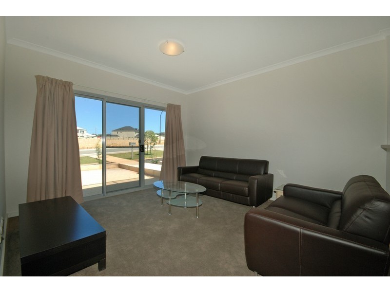 5/11 Pearson Drive, Success WA 6164