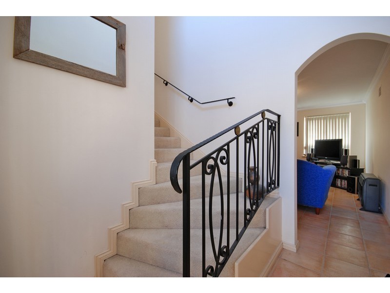 8/572 Canning Highway, Attadale WA 6156