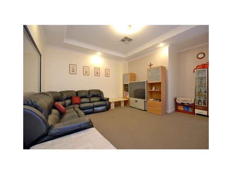 76 Aitken Drive, Winthrop WA 6150