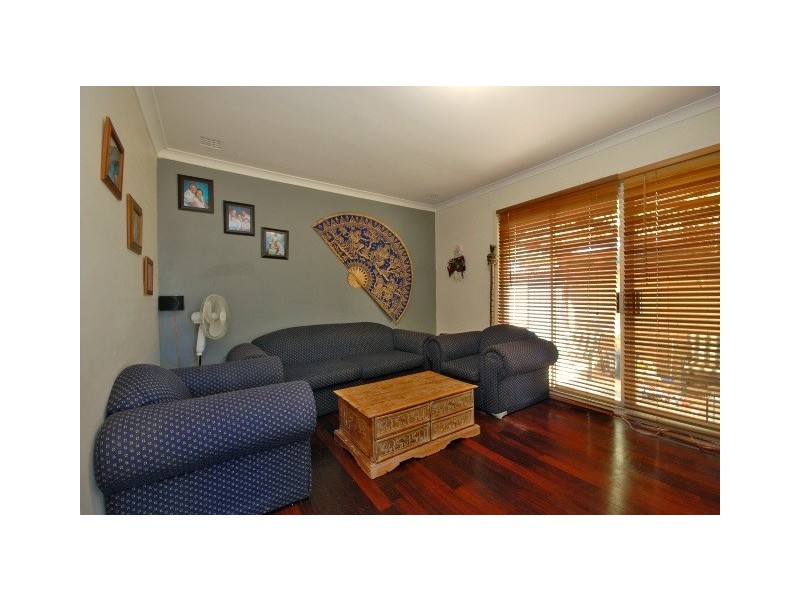8 Foxwood Way, Langford WA 6147