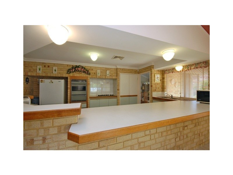 63 Ten Seldam Circle, Winthrop WA 6150
