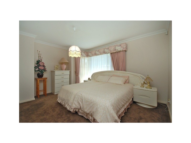 63 Ten Seldam Circle, Winthrop WA 6150